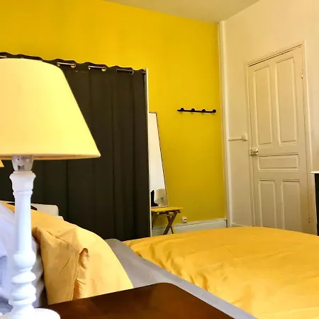 Petit Dans Maison *