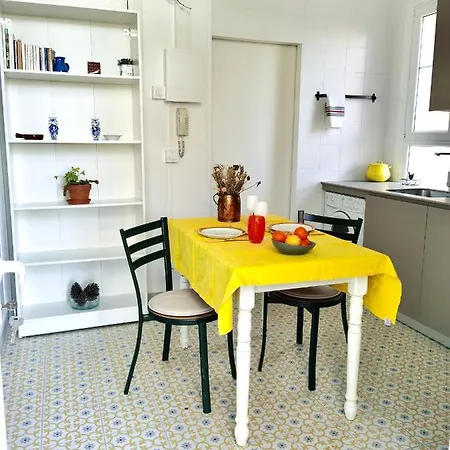 Petit Dans Maison アパート