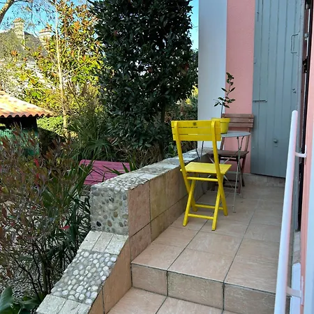 Petit Dans Maison * Bayonne