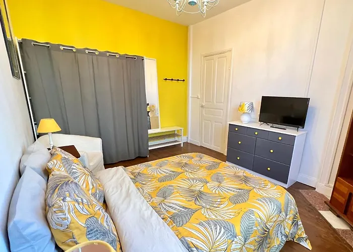 Apartment Petit Dans Maison